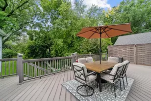 724 E 3rd St, Dixon, IL 61021 - Photo 53