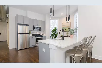 1458 W Pensacola Avenue #3, Chicago, IL 60613 - Photo 5