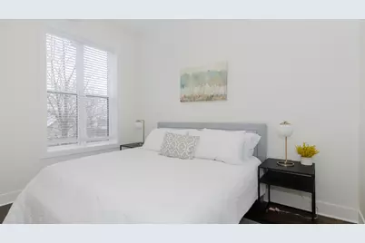 1458 W Pensacola Avenue #3, Chicago, IL 60613 - Photo 7