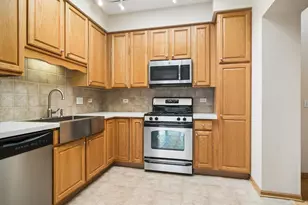 11 S Wille St, Mount Prospect, IL 60056 - Photo 5