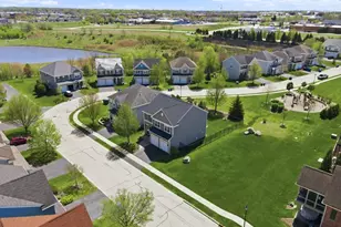 2699 Regency Ct E, Saint Charles, IL 60175 - Photo 21