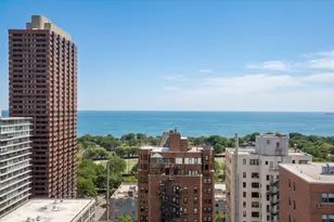2930 N Sheridan Rd, Chicago, IL 60657 - Photo 17