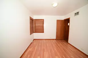 6211 N Nagle Ave, Chicago, IL 60646 - Photo 11