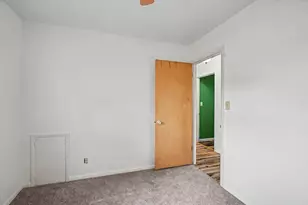 911 N Melvin St, Gibson City, IL 60936 - Photo 21