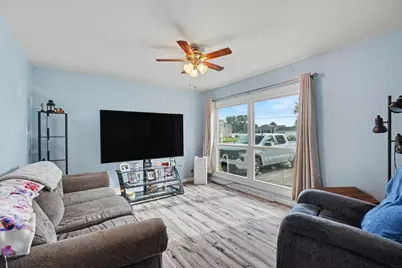 911 N Melvin Street, Gibson City, IL 60936 - Photo 7