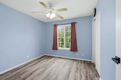 18 Truman Lane, Streamwood, IL 60107 - Photo 11