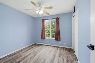 18 Truman Ln, Streamwood, IL 60107 - Photo 11