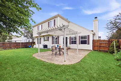 18 Truman Lane, Streamwood, IL 60107 - Photo 15