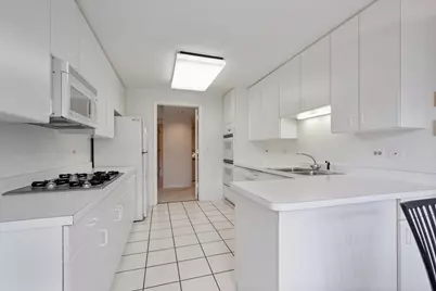 4545 W Touhy Avenue W #217W, Lincolnwood, IL 60712 - Photo 9