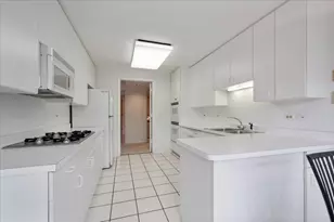 4545 W Touhy Ave W, Lincolnwood, IL 60712 - Photo 9