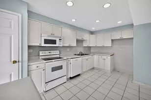 1727 W Crystal Ln, Mount Prospect, IL 60056 - Photo 5