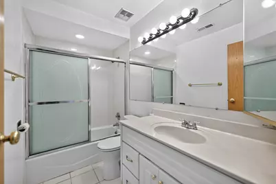 1727 W Crystal Lane #611, Mount Prospect, IL 60056 - Photo 15