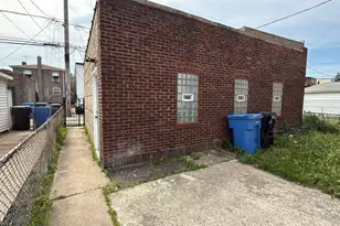 8210 S Marshfield Ave, Chicago, IL 60620 - Photo 23