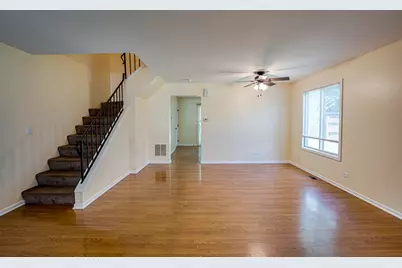 1130 Brockton Court #1130, Aurora, IL 60504 - Photo 3