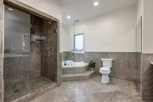 6723 N Harding Ave, Lincolnwood, IL 60712 - Photo 29