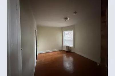 7811 S Constance Avenue #2, Chicago, IL 60649 - Photo 9