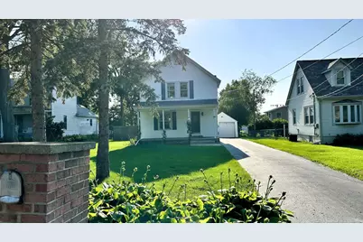 213 S Swift Street, Winnebago, IL 61088 - Photo 1