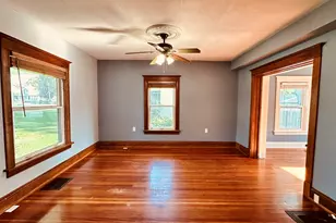 213 S Swift St, Winnebago, IL 61088 - Photo 9