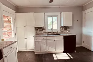 213 S Swift St, Winnebago, IL 61088 - Photo 15