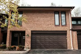 1828 Wildberry Dr, Glenview, IL 60025 - Photo 1