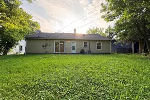 1004 Oakland Dr, Streamwood, IL 60107 - Photo 15