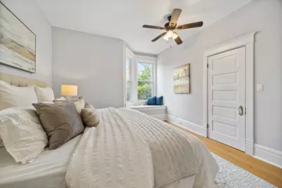 2215 W Roscoe Street, Chicago, IL 60618 - Photo 19