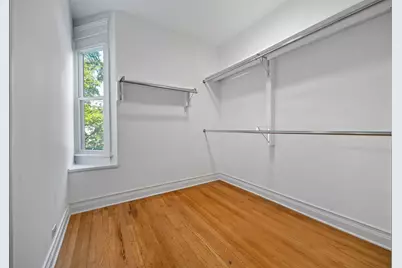 2215 W Roscoe Street, Chicago, IL 60618 - Photo 23