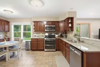 49 McKinley Lane, Streamwood, IL 60107 - Photo 5
