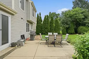 49 McKinley Ln, Streamwood, IL 60107 - Photo 23