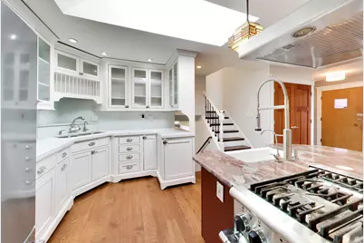 5545 Oakton Street, Morton Grove, IL 60053 - Photo 7