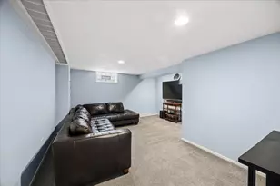 1100 N Oak Park Ave, Oak Park, IL 60302 - Photo 29