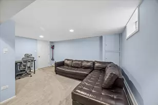 1100 N Oak Park Ave, Oak Park, IL 60302 - Photo 31