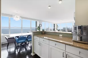 655 W Irving Park Rd, Chicago, IL 60613 - Photo 13