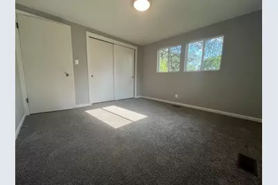 537 California Avenue, Aurora, IL 60506 - Photo 5