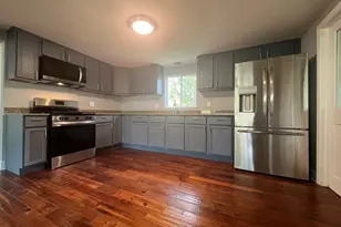537 California Ave, Aurora, IL 60506 - Photo 3