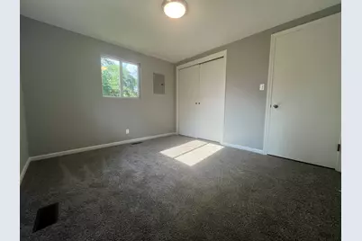 537 California Avenue, Aurora, IL 60506 - Photo 7