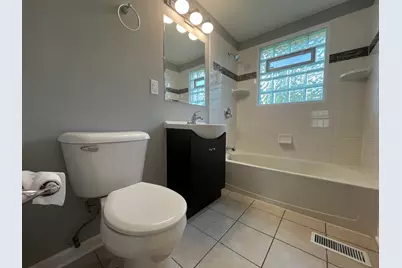 537 California Avenue, Aurora, IL 60506 - Photo 9