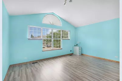 218 Woodstone Drive, Buffalo Grove, IL 60089 - Photo 13