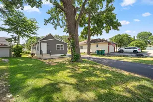 123 Picnic St, Shorewood, IL 60404 - Photo 3