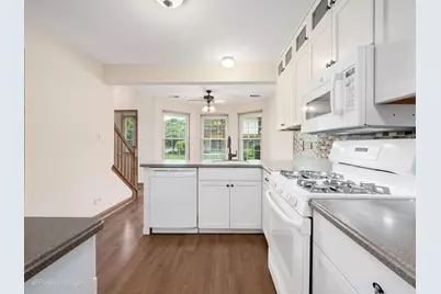 920 Elderberry Circle #104, Naperville, IL 60563 - Photo 7