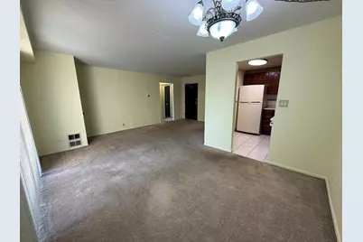 1460 Fairlane Drive #225, Schaumburg, IL 60193 - Photo 3