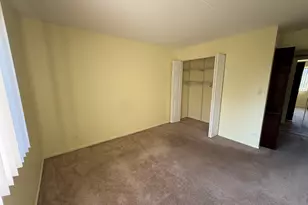 1460 Fairlane Dr, Schaumburg, IL 60193 - Photo 5