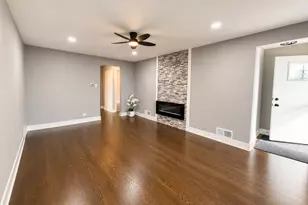 3836 W 85th St, Chicago, IL 60652 - Photo 3