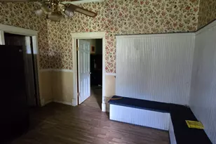 514 N Cherry St, Centralia, IL 62801 - Photo 7