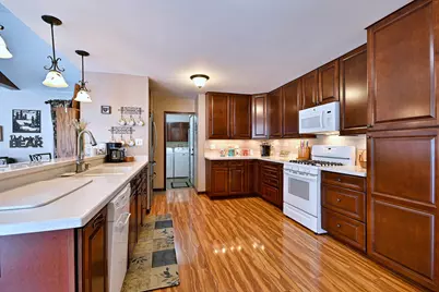 1157 Elmwood Lane, Elk Grove Village, IL 60007 - Photo 7