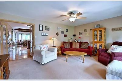 1157 Elmwood Lane, Elk Grove Village, IL 60007 - Photo 13