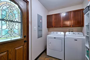 1157 Elmwood Ln, Elk Grove Village, IL 60007 - Photo 23