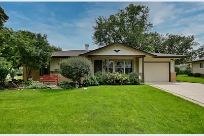 1157 Elmwood Lane, Elk Grove Village, IL 60007 - Photo 1