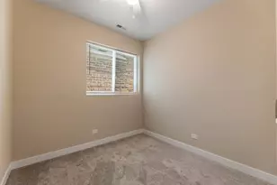 3031 W Warren Blvd, Chicago, IL 60612 - Photo 5