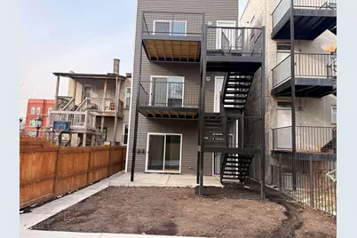 3031 W Warren Boulevard, Chicago, IL 60612 - Photo 1
